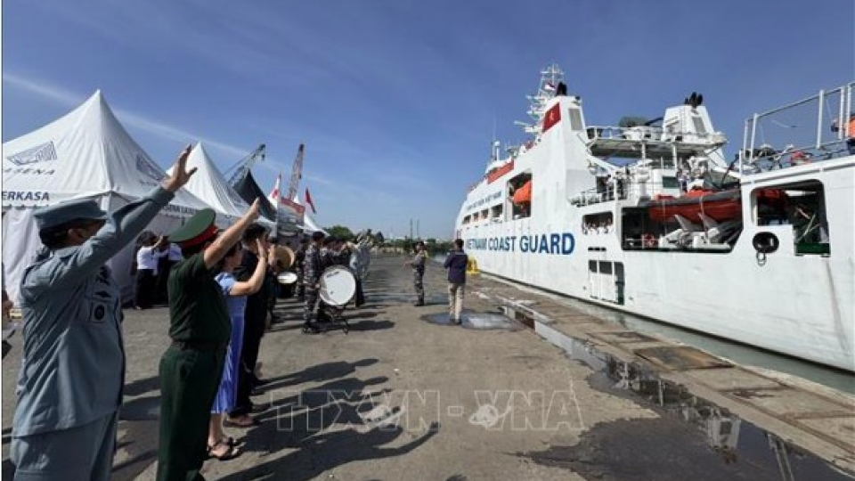 Vietnam Coast Guard ship CBS 8001 wraps up visit to Indonesia